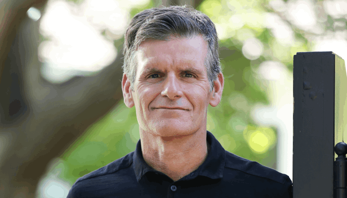 Dennis Woodside, CEO and President of Freshworks.