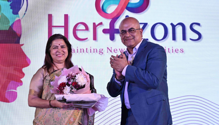 (L-R) - Ms. Meenakshi Lekhi, Former Minister of State for External Affairs and Mr. Sharad Malhotra, Managing Director, Nippon Paint India